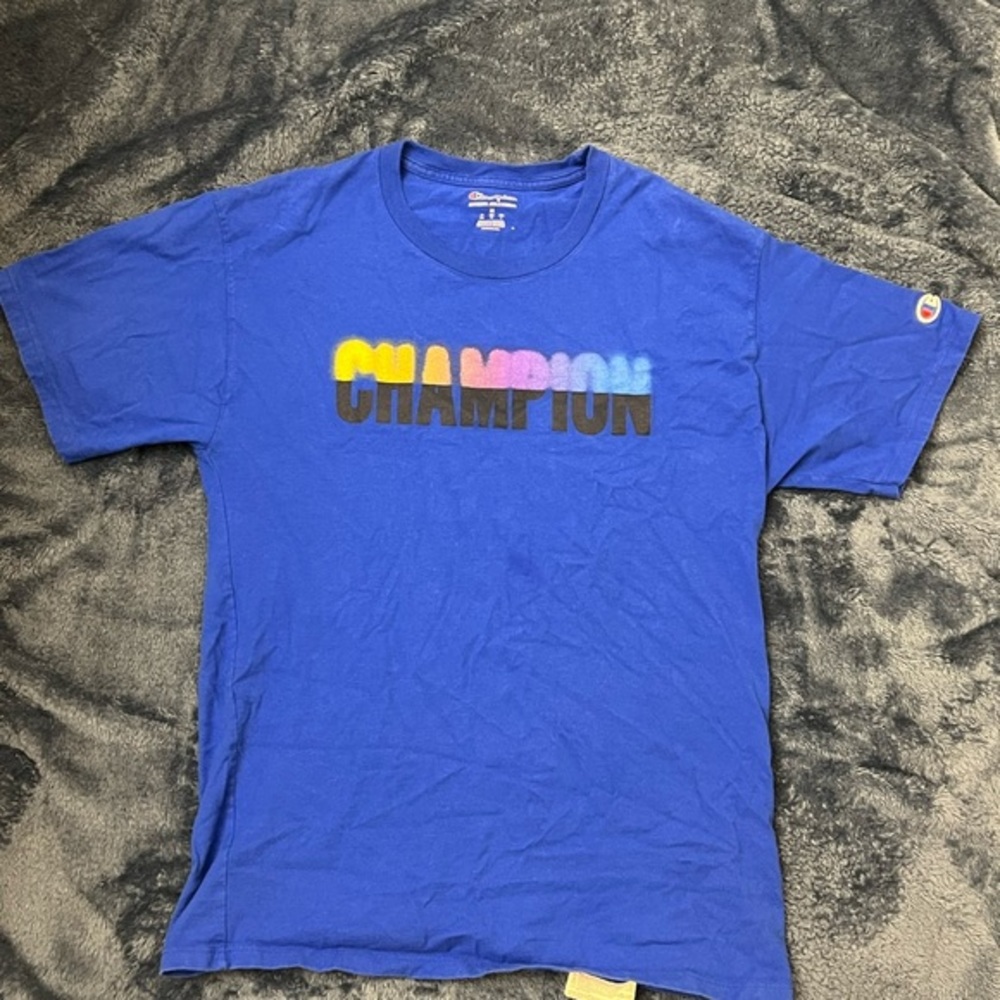 Champion Men’s Size M T-Shirt